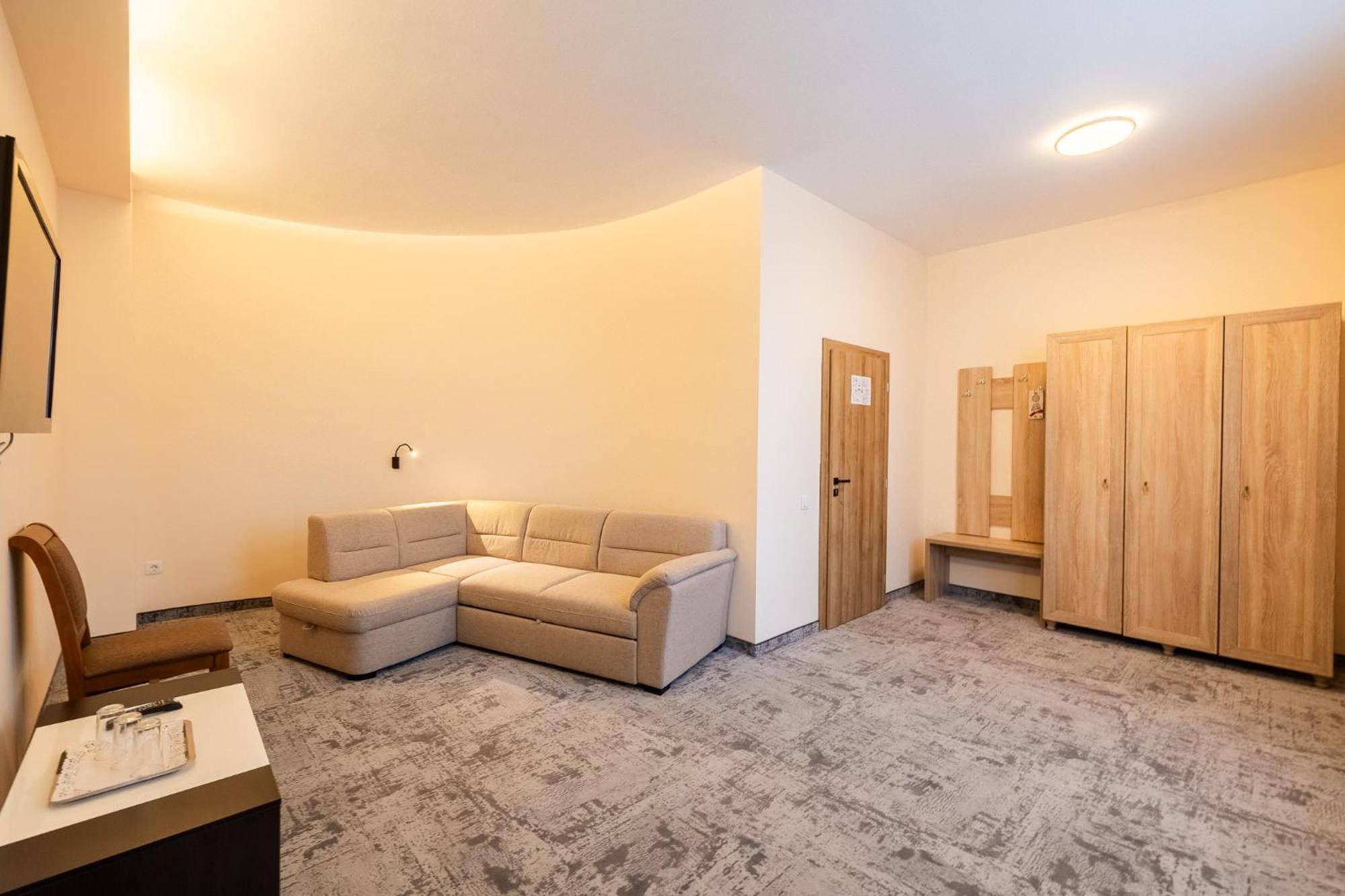 Pensiunea Floarea Soarelui Braşov Exterior foto